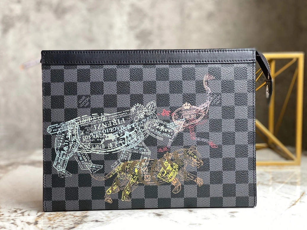 Rep ladies VUITTON LOUIS VOYAGE POCHETTE 0808